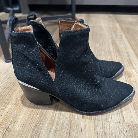 Jeffrey Campbell  Cromwell n western boots sz
9 good condition - Picture 2 of 7